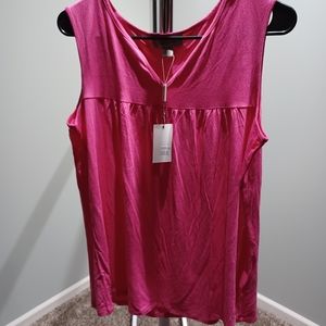 #283 NWT Women's Sleeveless Top